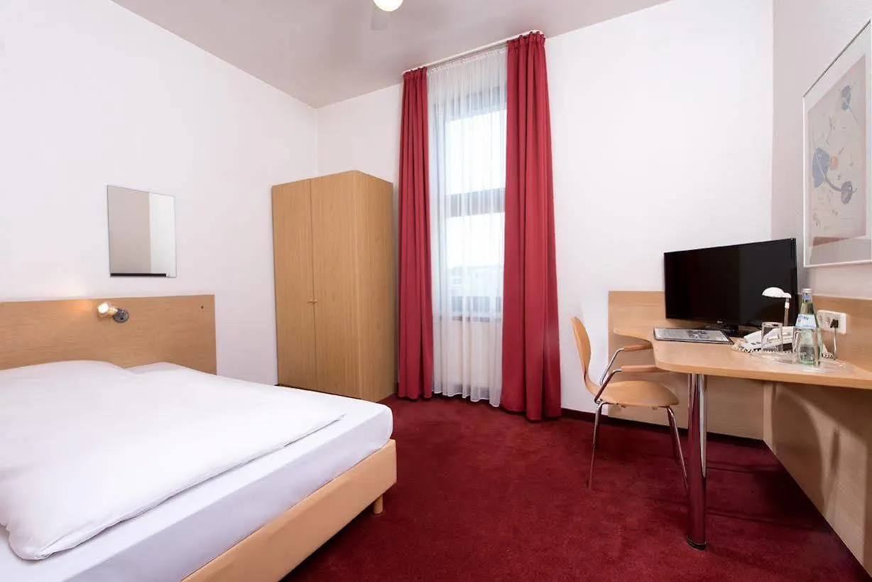 Max Brown Hotel Ku'Damm, Part Of Sircle Collection Berlin